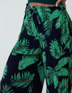 Tropical Print Elasticated Waist Culottes(Navy Tropical Print Elastic Waist Culottes) -Repertoire Fashion Store BV2217 NAVY 0149