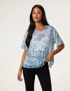 Embellished Chiffon Top(Embellished Chiffon Top)