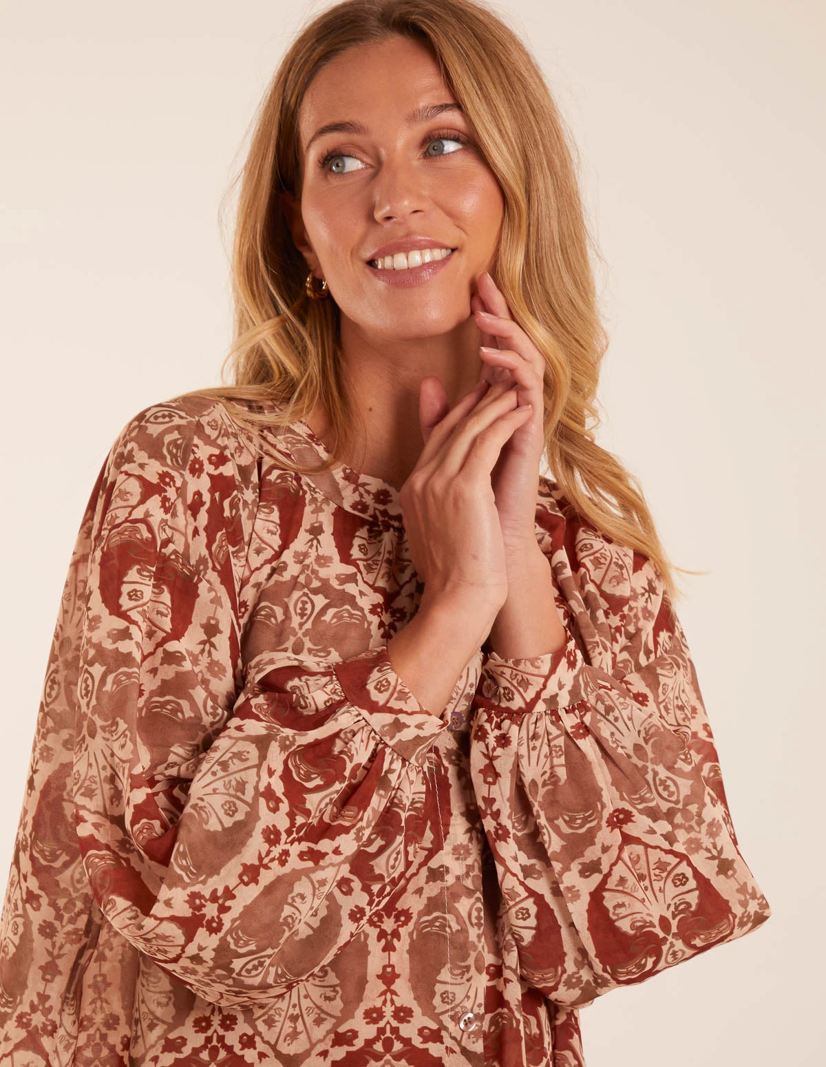 Twist Hem Print Blouse 3 Twist Hem Print Blouse - Image 3