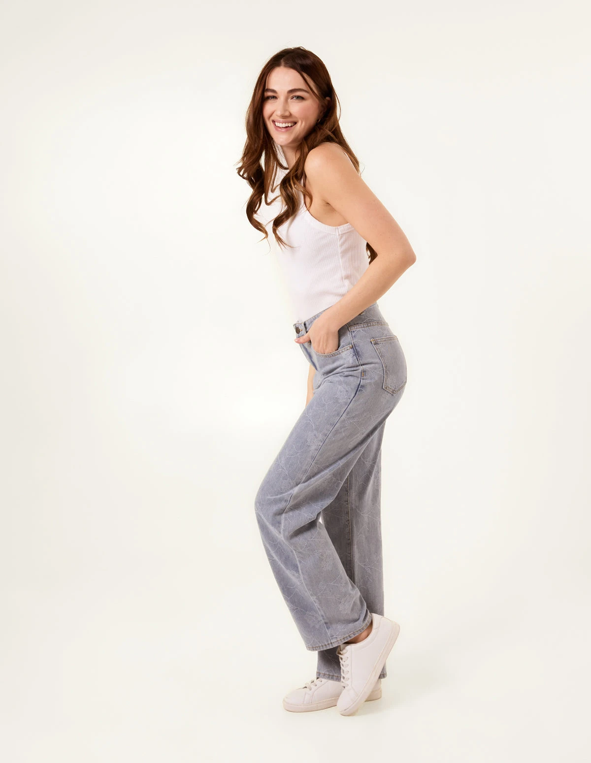 Flower Embroidered Jeans(Flower Embroidered Jeans) 2 Flower Embroidered Jeans(Flower Embroidered Jeans) - Image 2