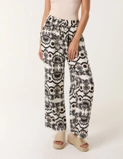 Printed Wide Leg Trousers(Printed Wide Leg Trousers)