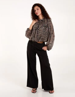 Geometric Swirl Bubble Hem Top(Geometric Swirl Bubble Hem Top) 5 Geometric Swirl Bubble Hem Top(Geometric Swirl Bubble Hem Top) -Repertoire Fashion Store BV4218 BLACKBEIGE