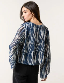 V Neck Wavy Print Bubble Hem Top(V Neck Wavy Print Bubble Hem Top) -Repertoire Fashion Store BV4670 NAVY 28468