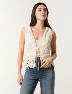 Crochet Tie Front Vest(Crotchet Tie Front Vest)