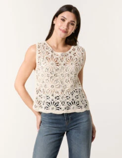 Crochet Top With Sequins(Stone Crochet Top With Sequins)