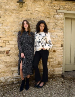 Floral Embroidery Jumper(Beige Floral Embroidery Jumper) -Repertoire Fashion Store WF5562 BV258821