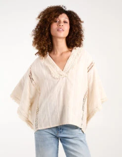 V Front Crochet Fringe Kimono Top(V Front Crochet Fringe Kimono Top)