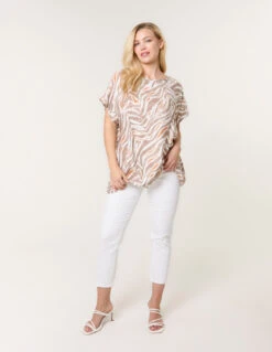 Animal Printed Diamante Detailed Top(Taupe Animal Printed Diamante Detailed Top)